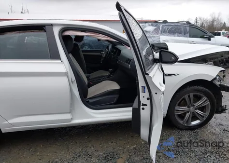 2019 Volkswagen Jetta 1.4T R-Line/1.4T S/1.4T Se из США, поврежденный, VIN 3VWC57BU5KM063597